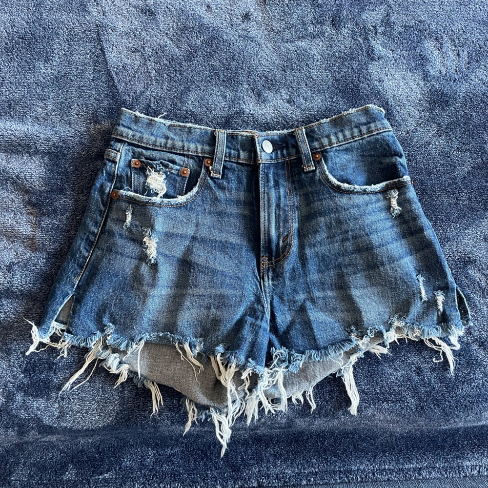 The Mom Short - Mid Rise Curve Love
